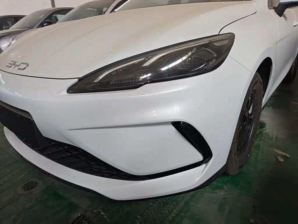 BYD Seal 05 DM-i 2026 — фото 24