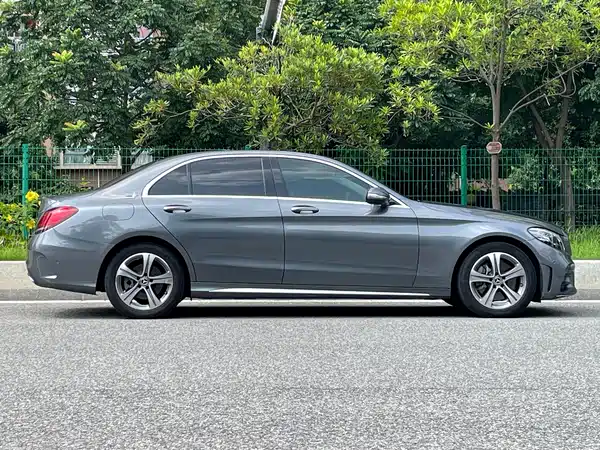Mercedes-Benz C-Class 2019