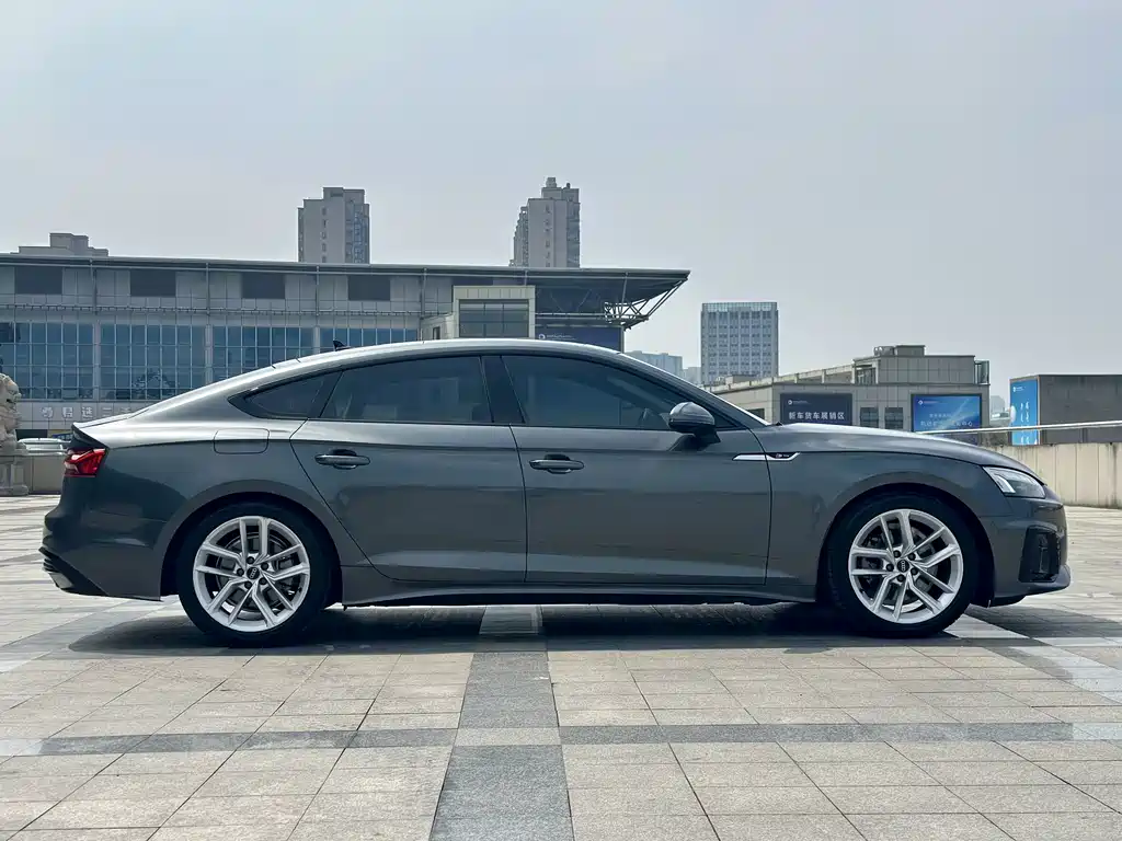 Audi A5 2023 — фото 7