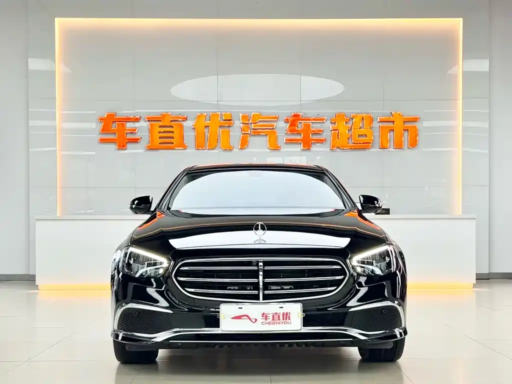 Mercedes-Benz E-Class 2022