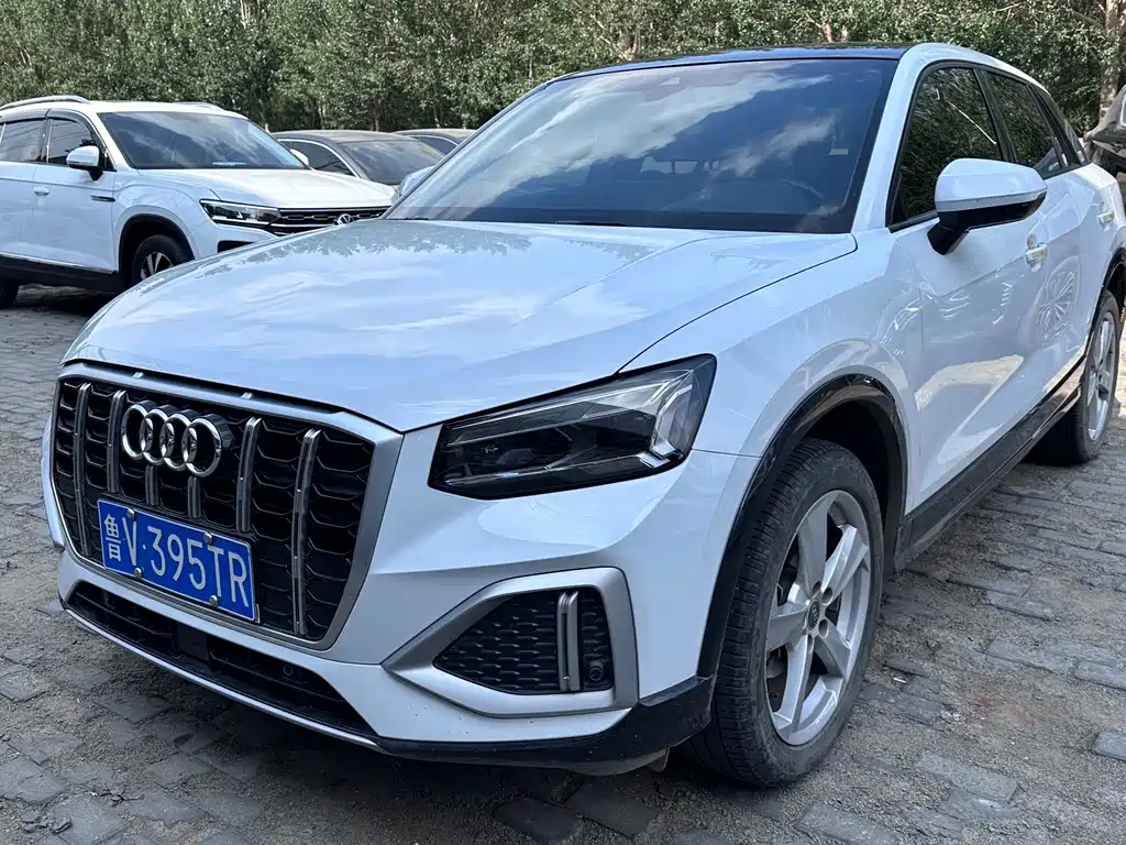 Audi Q2L 2023