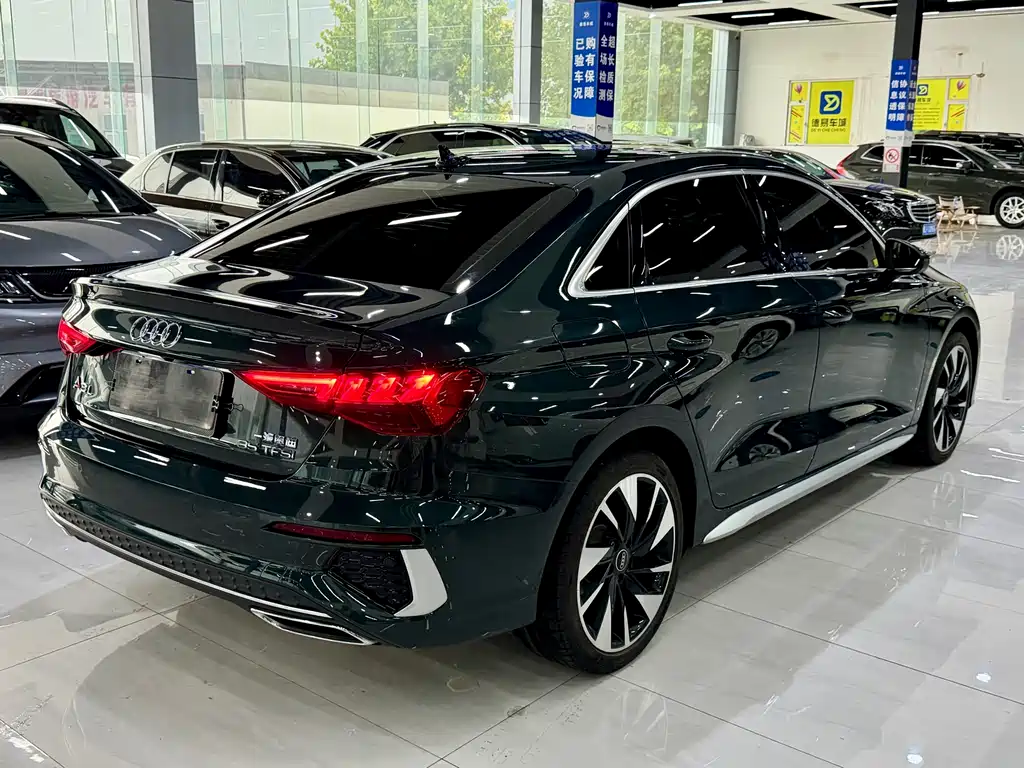 Audi A3 2023 — фото 12