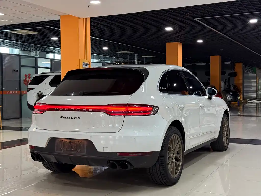 Porsche Macan 2018 — фото 8