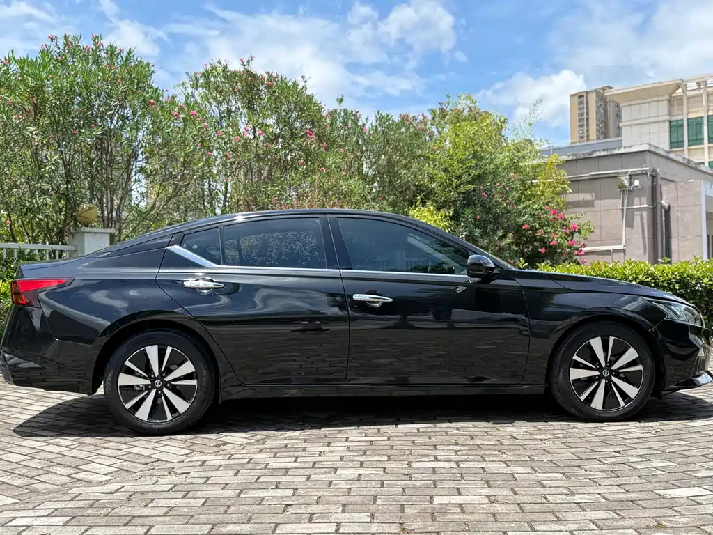 Nissan Teana 2020