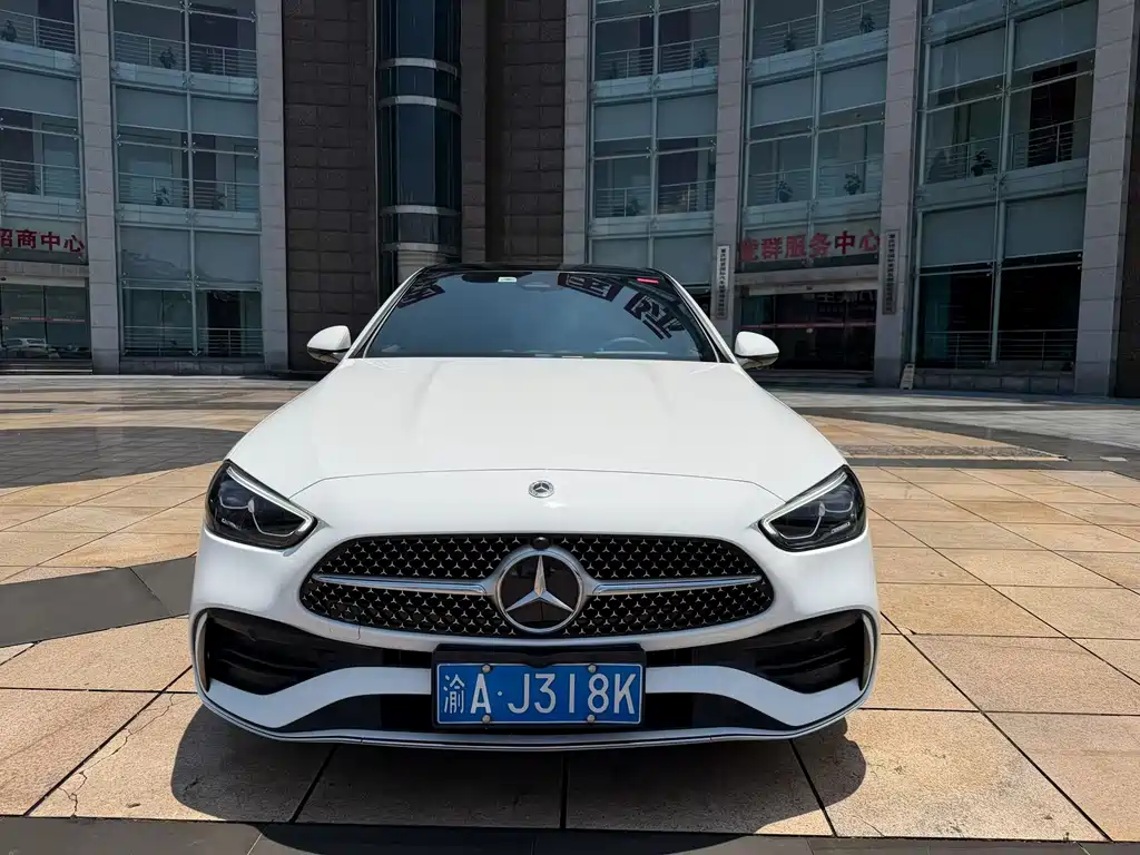 Mercedes-Benz C-Class 2024
