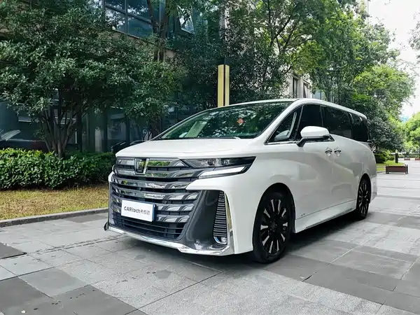 Toyota Vellfire 2025