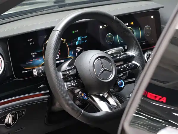 Mercedes-Benz AMG GT 2023