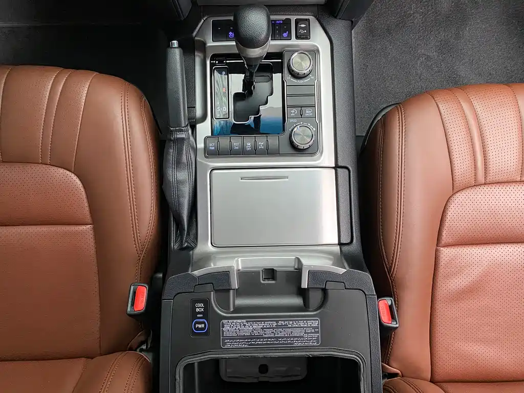 Toyota Land Cruiser 2019 — фото 16