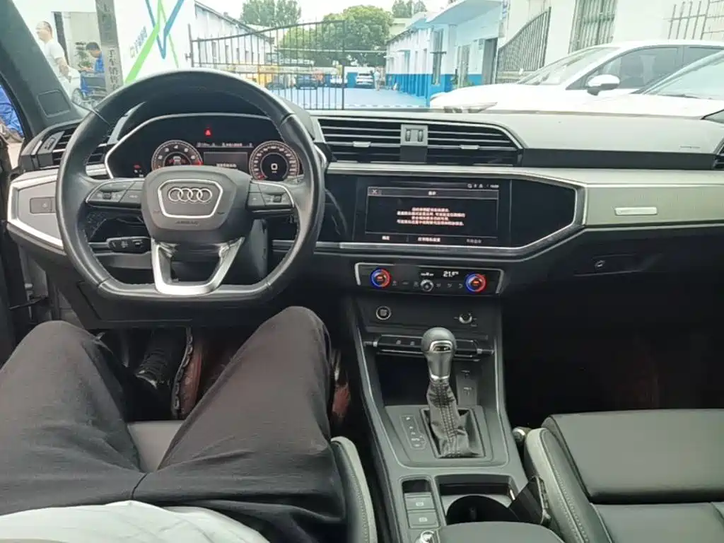 Audi Q3 2024 — фото 10