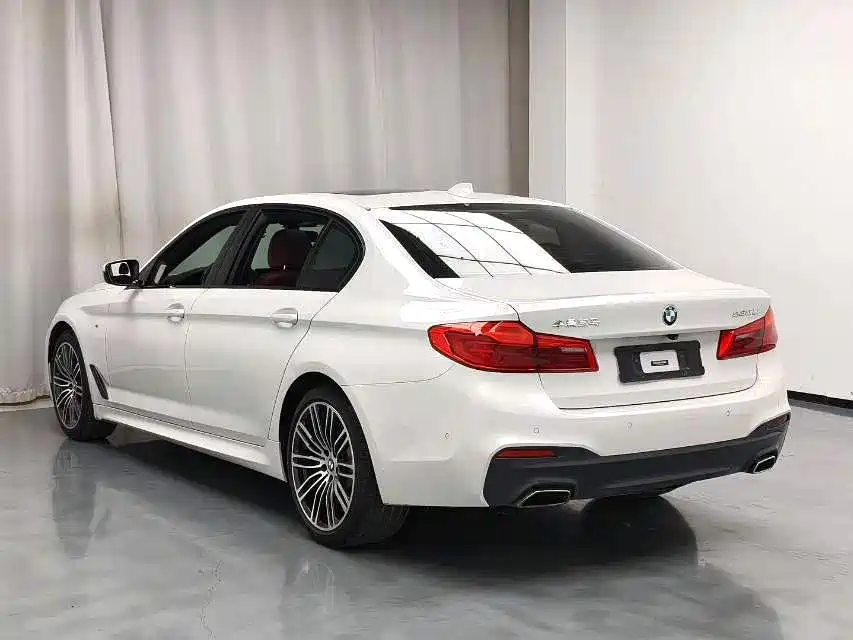 BMW 5 Series 2019