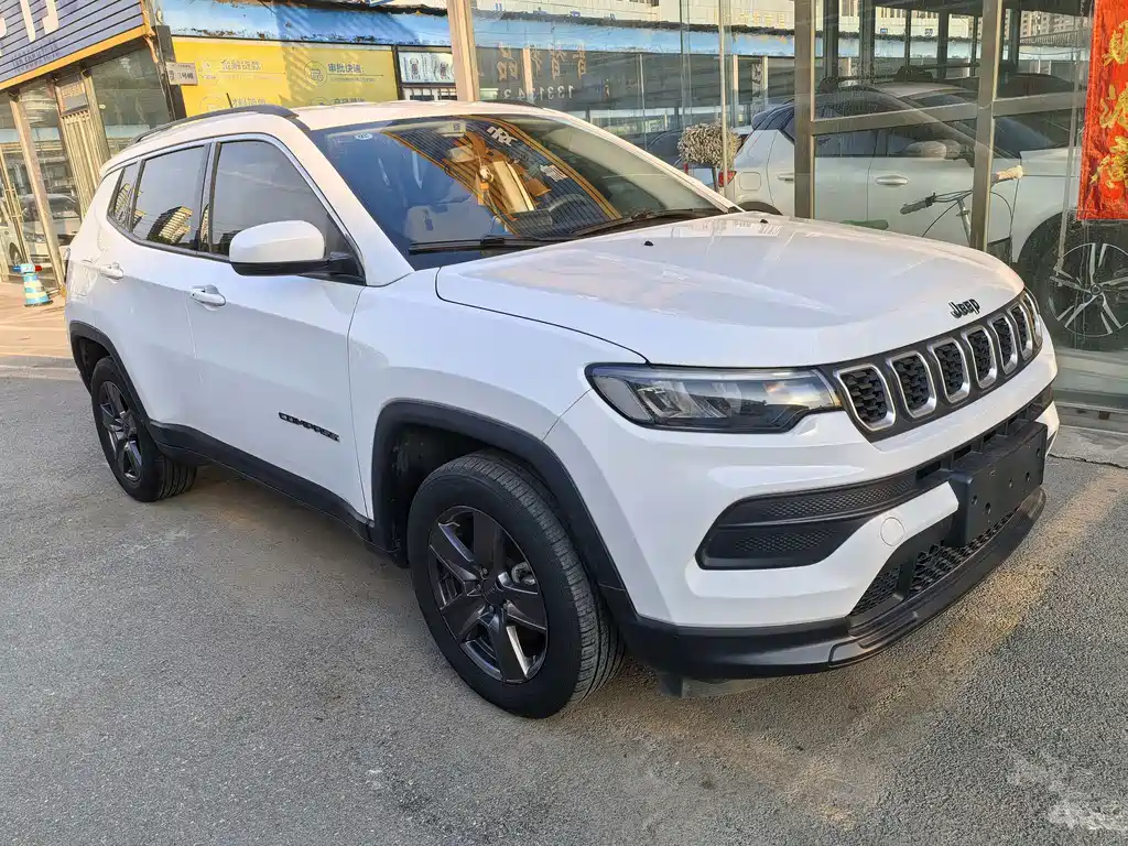 Jeep Compass 2022 — фото 3