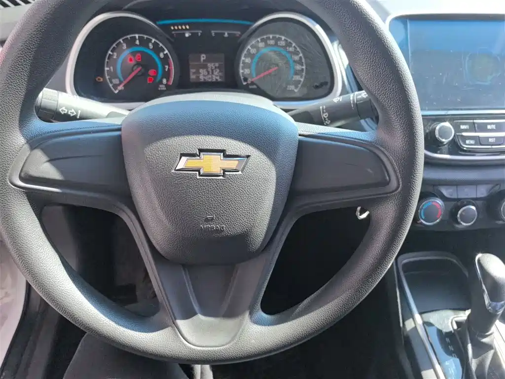 Chevrolet Cavalier 2019 — фото 10