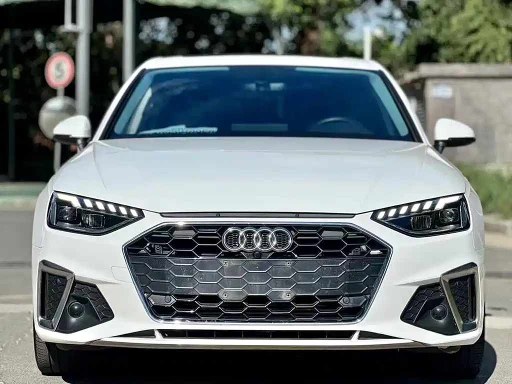 Audi A4L 2021 — фото 2