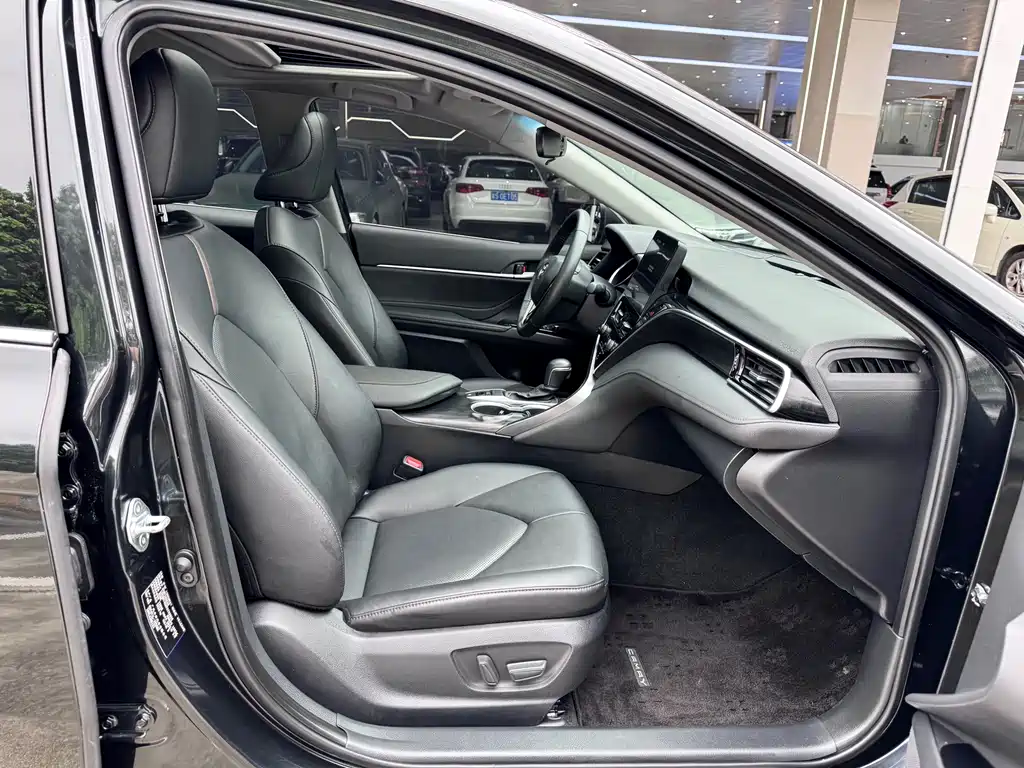 Toyota Camry 2023