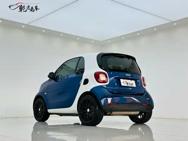 smart fortwo 2019