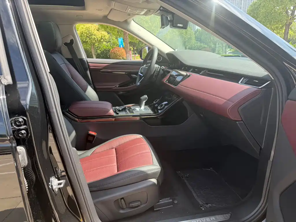 Land Rover Evoque 2022
