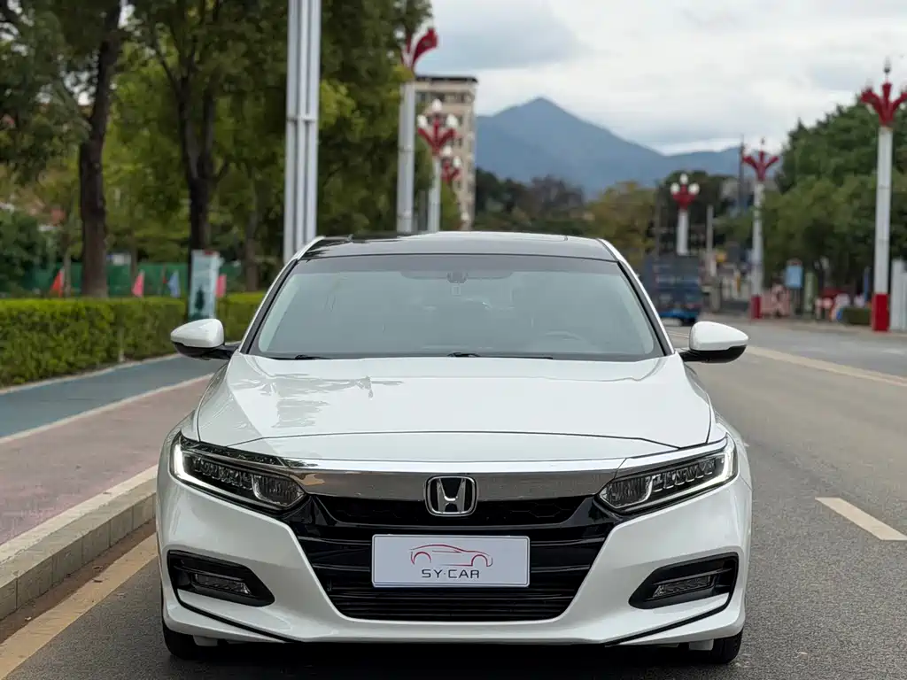 Honda Accord 2021 — фото 2