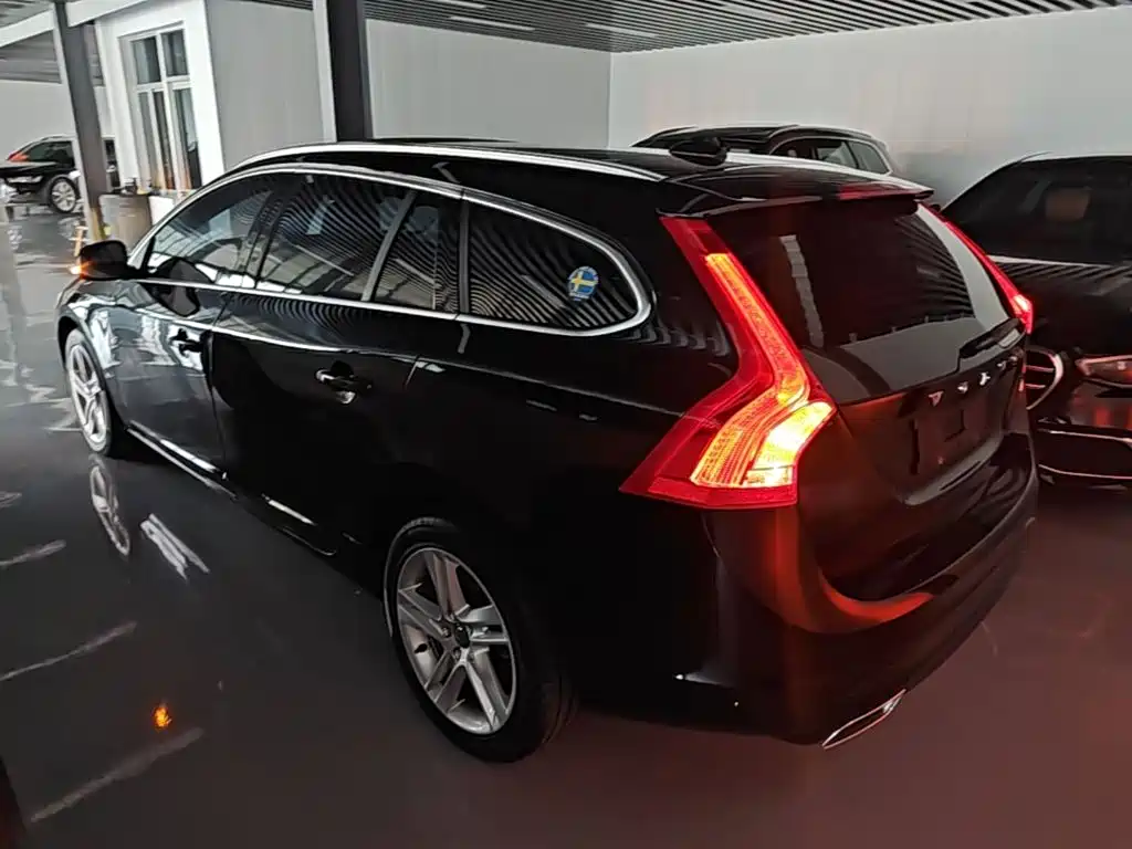 Volvo V60 2017