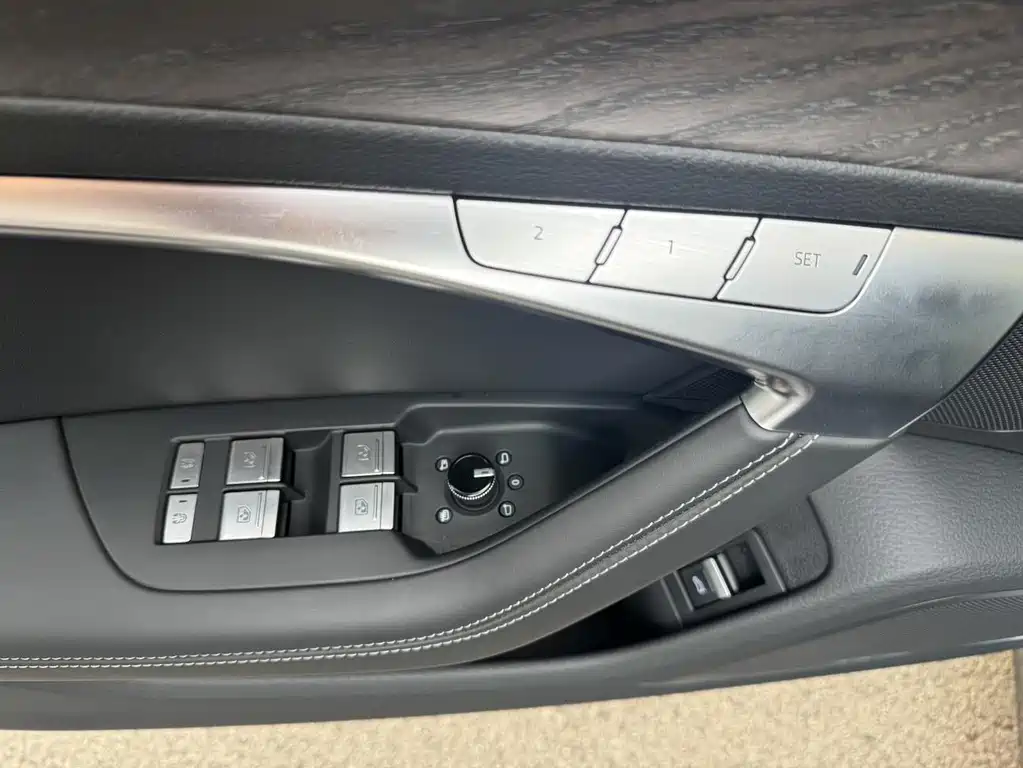 Audi A6L 2023 — фото 13