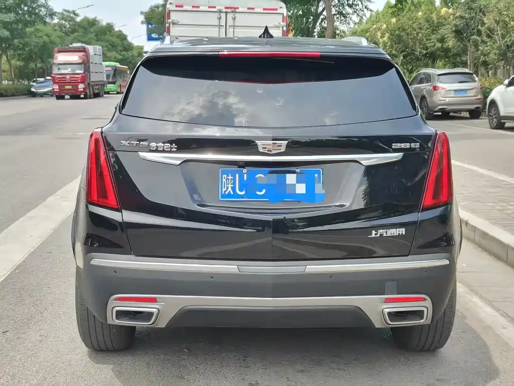 Cadillac XT5 2022 — фото 10