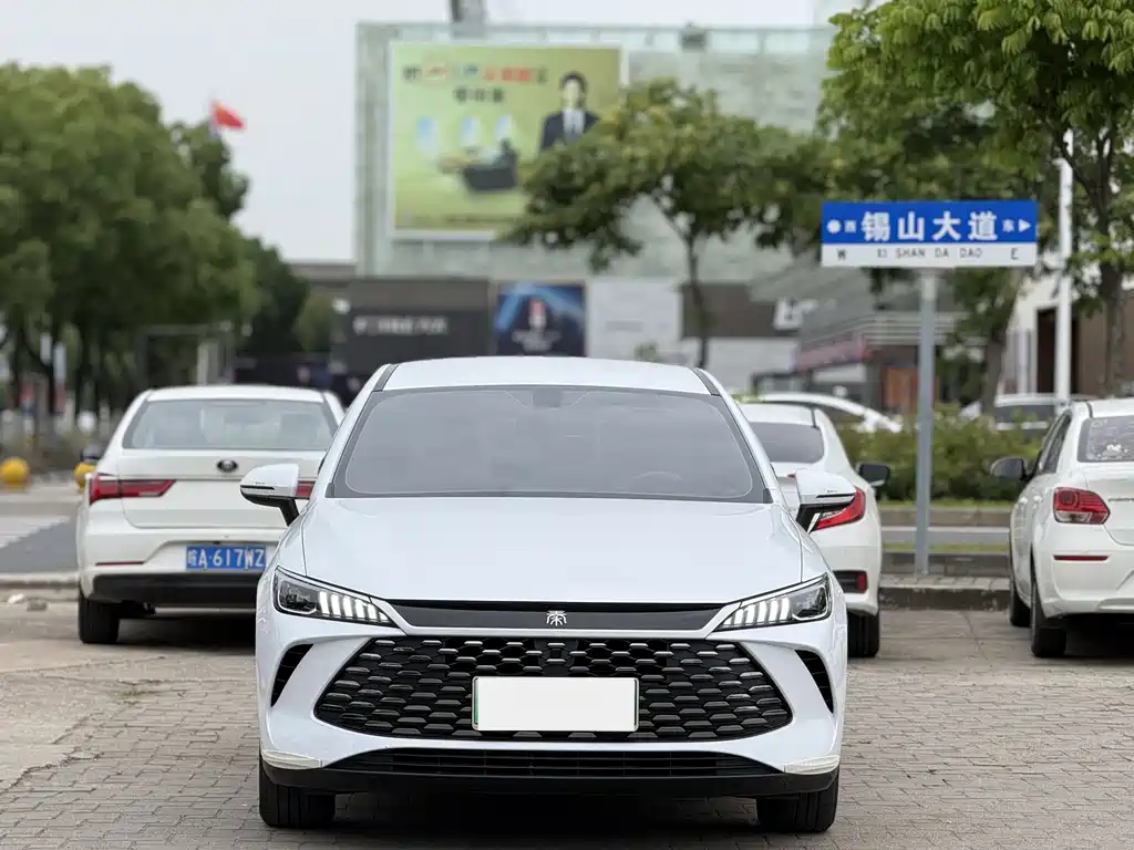 BYD Qin PLUS 2025 — фото 2