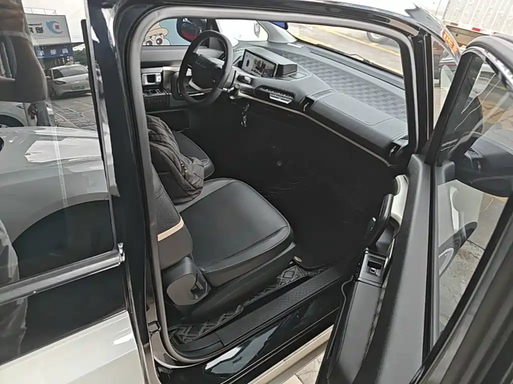 Baojun Kiwi EV 2021 — фото 25