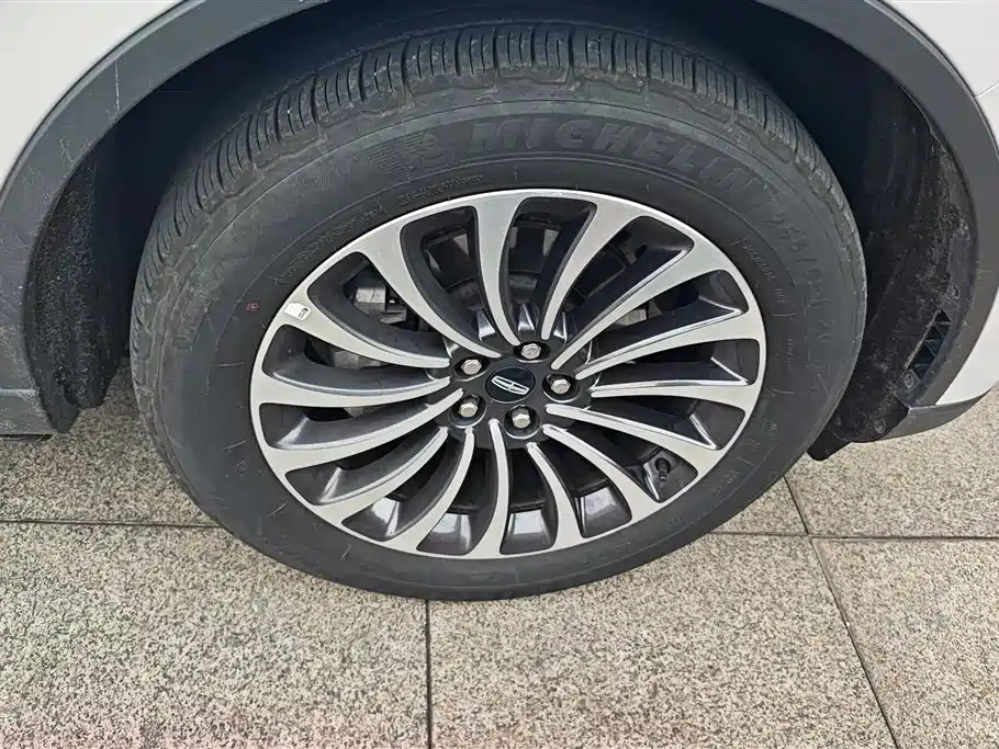 Lincoln Aviator 2021