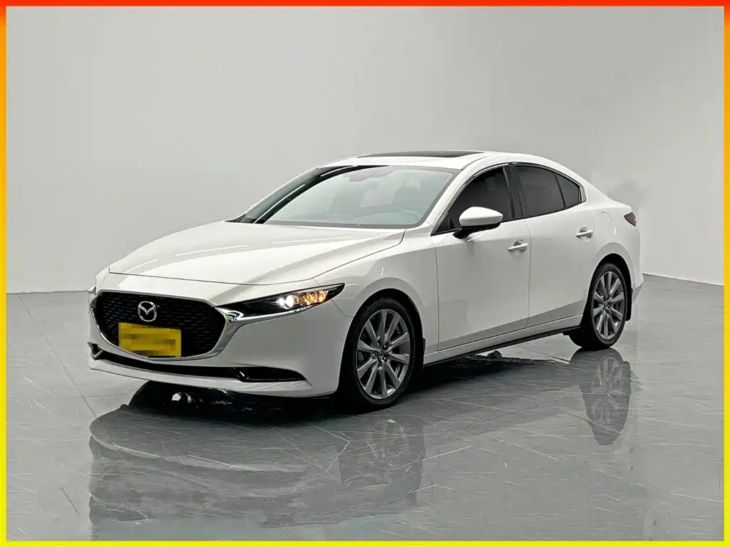 Mazda 3 Axela 2024