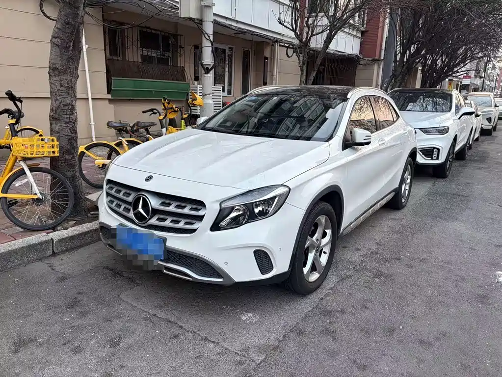 Mercedes-Benz GLA 2017 — фото 1
