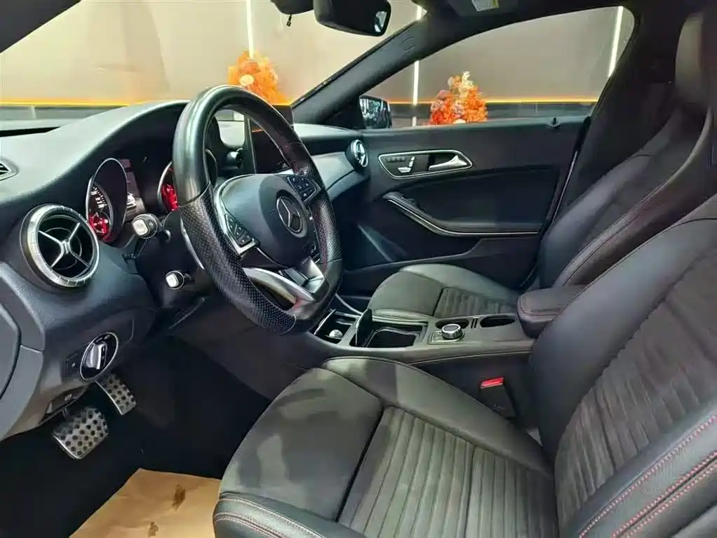 Mercedes-Benz CLA 2017