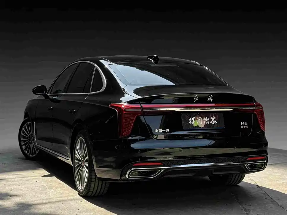 Hongqi H5 2022 — фото 11