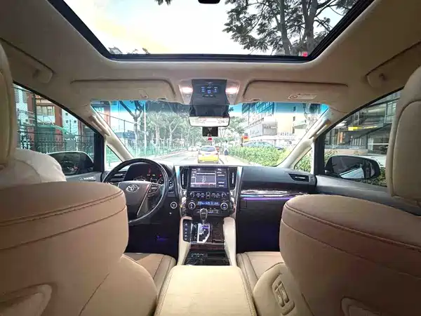 Toyota Alphard 2021