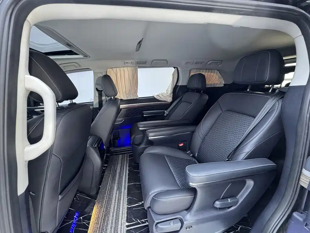 GAC Motor Trumpchi M8 2022 — фото 18