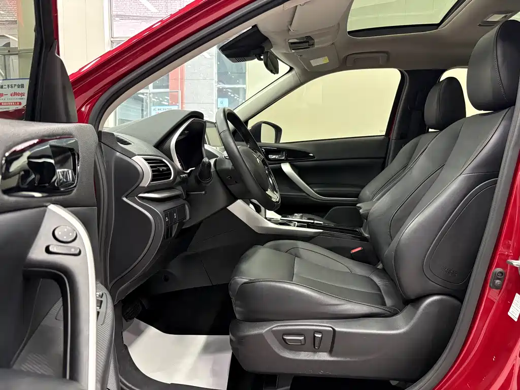 Mitsubishi Eclipse Cross 2019 — фото 14