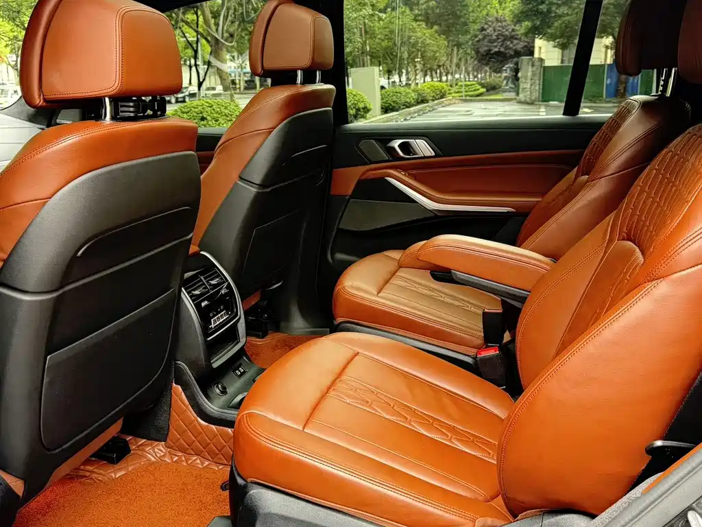 BMW X7 2021