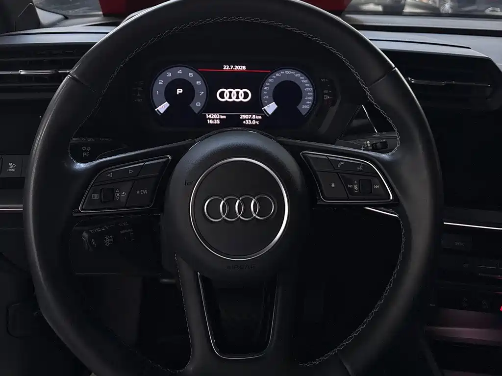 Audi A3 2024 — фото 9
