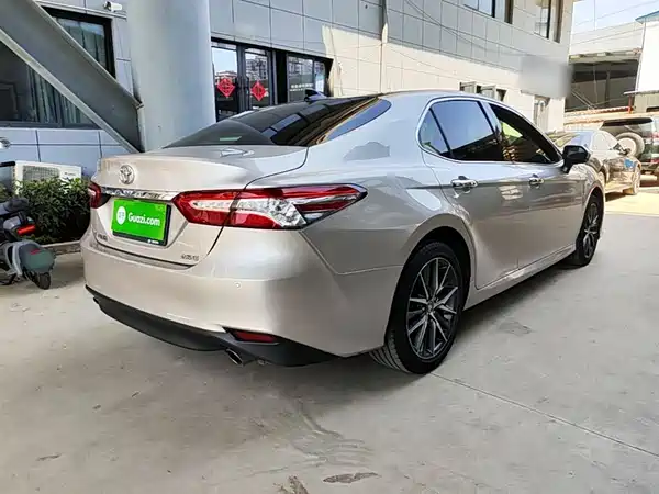 Toyota Camry 2021
