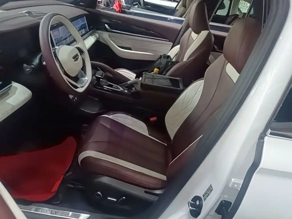 Geely Xingyue L 2023 — фото 15