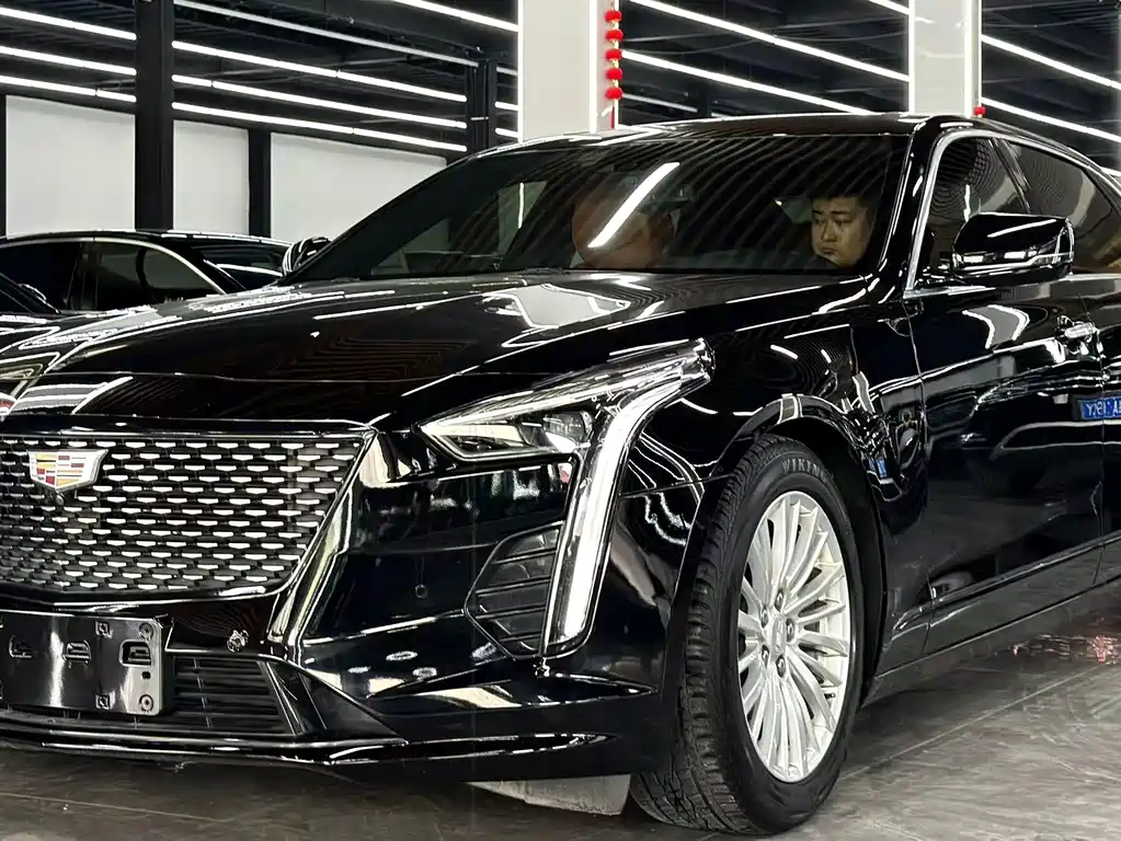 Cadillac CT6 2019 — фото 1