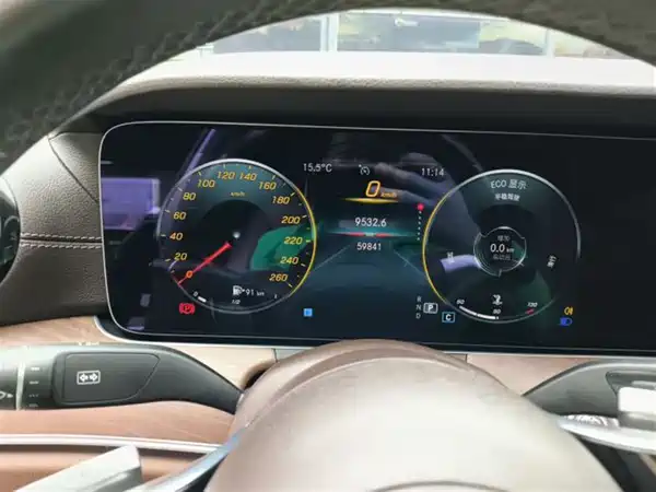 Mercedes-Benz E-Class 2022