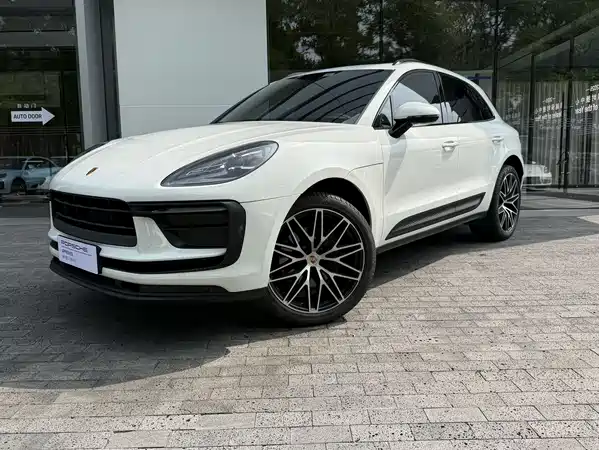 Porsche Macan 2023