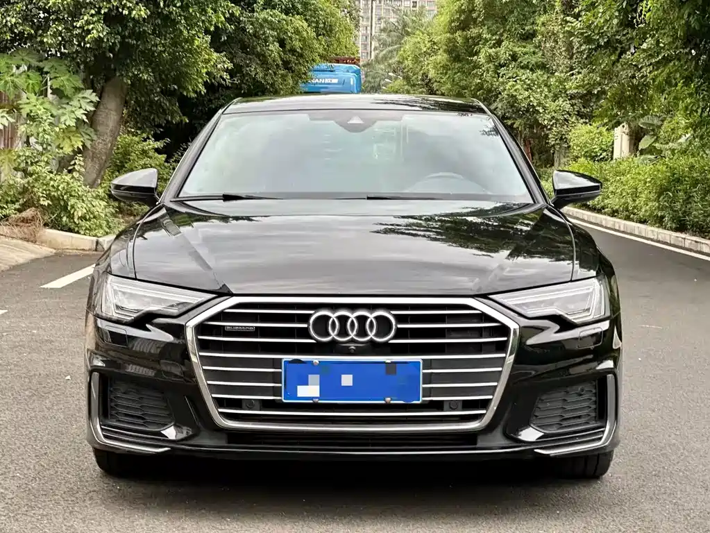 Audi A6L 2022 — фото 1