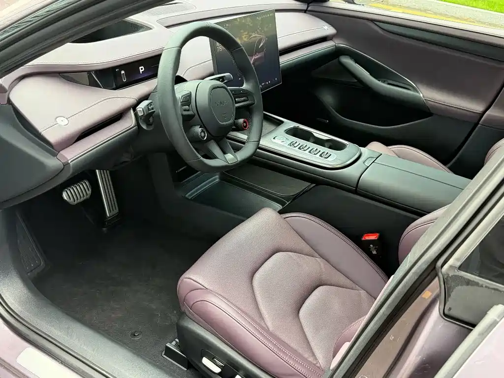 Xiaomi SU7 2025 — фото 10