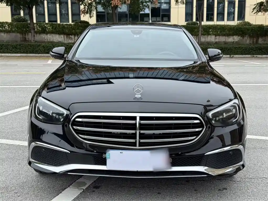 Mercedes-Benz E-Class 2022 — фото 22