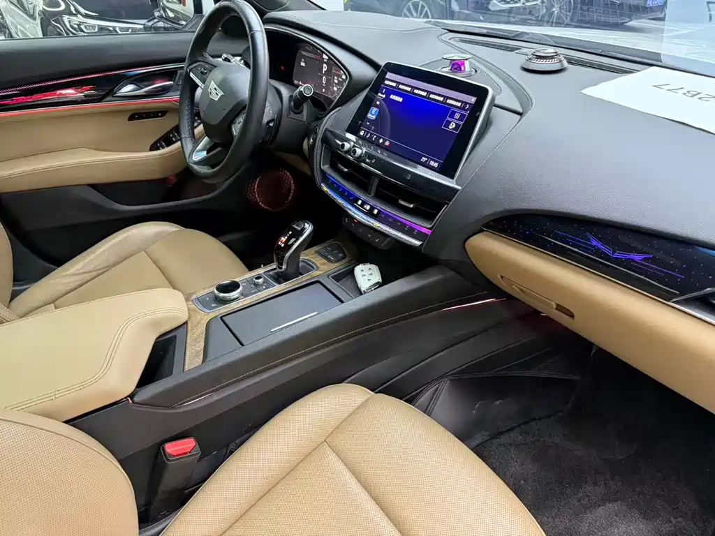 Cadillac CT5 2021 — фото 14
