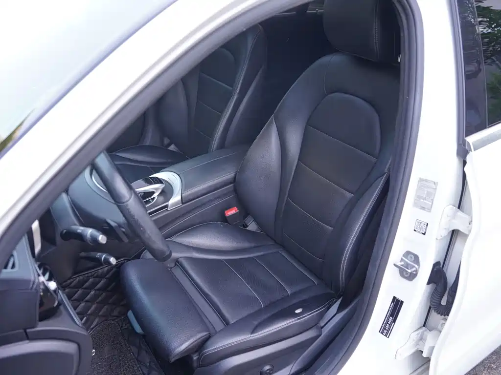 Mercedes-Benz C-Class 2017 — фото 11