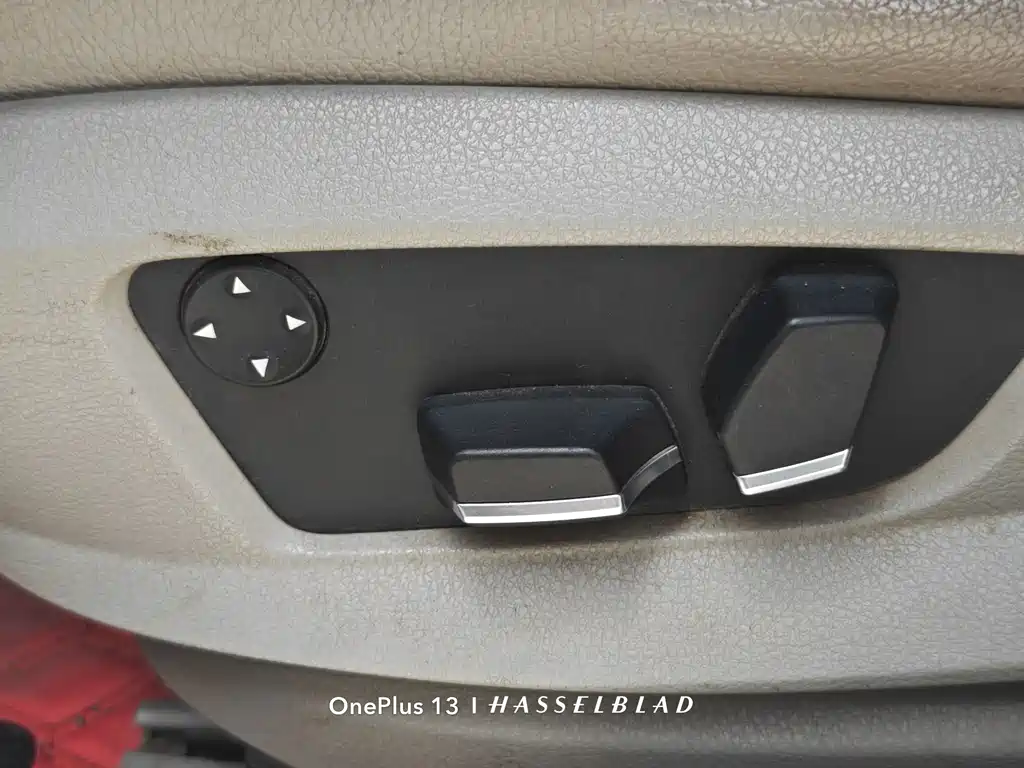 BMW 5 Series 2013 — фото 14