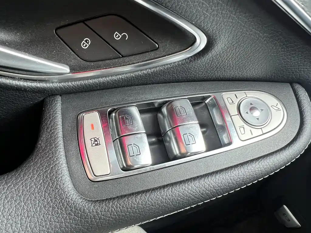 Mercedes-Benz C-Class 2021 — фото 16