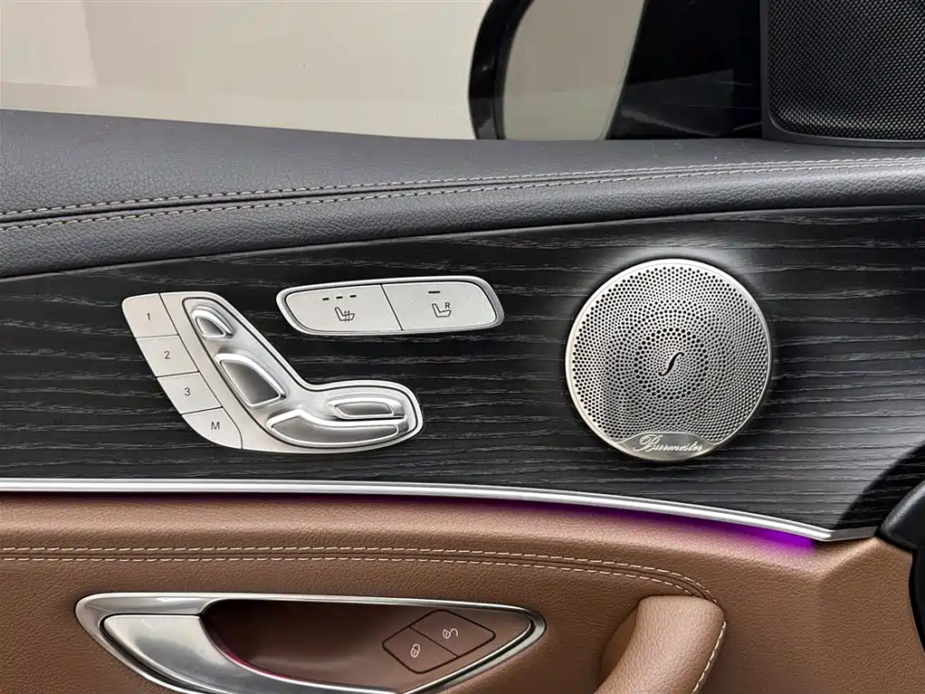 Mercedes-Benz E-Class 2023 — фото 15