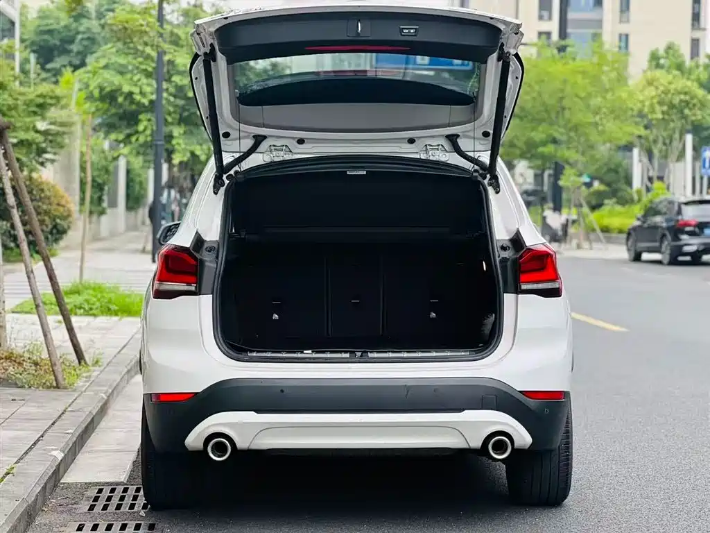 BMW X1 2021 — фото 6